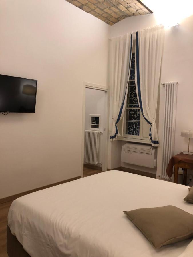 Domus Alfieri Al Colosseo Roma Esterno foto